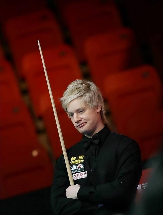 她却始终牢 她却始终牢