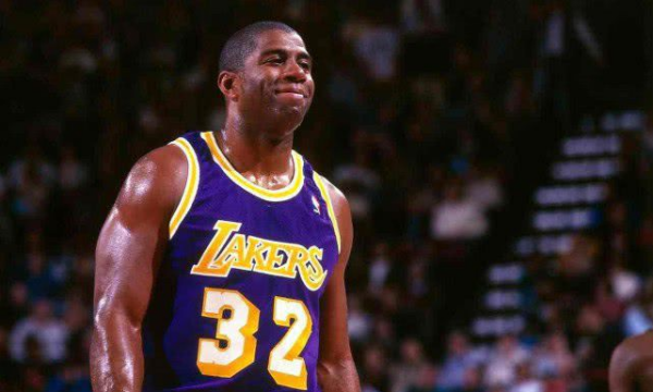 前锋加布里 前锋加布里